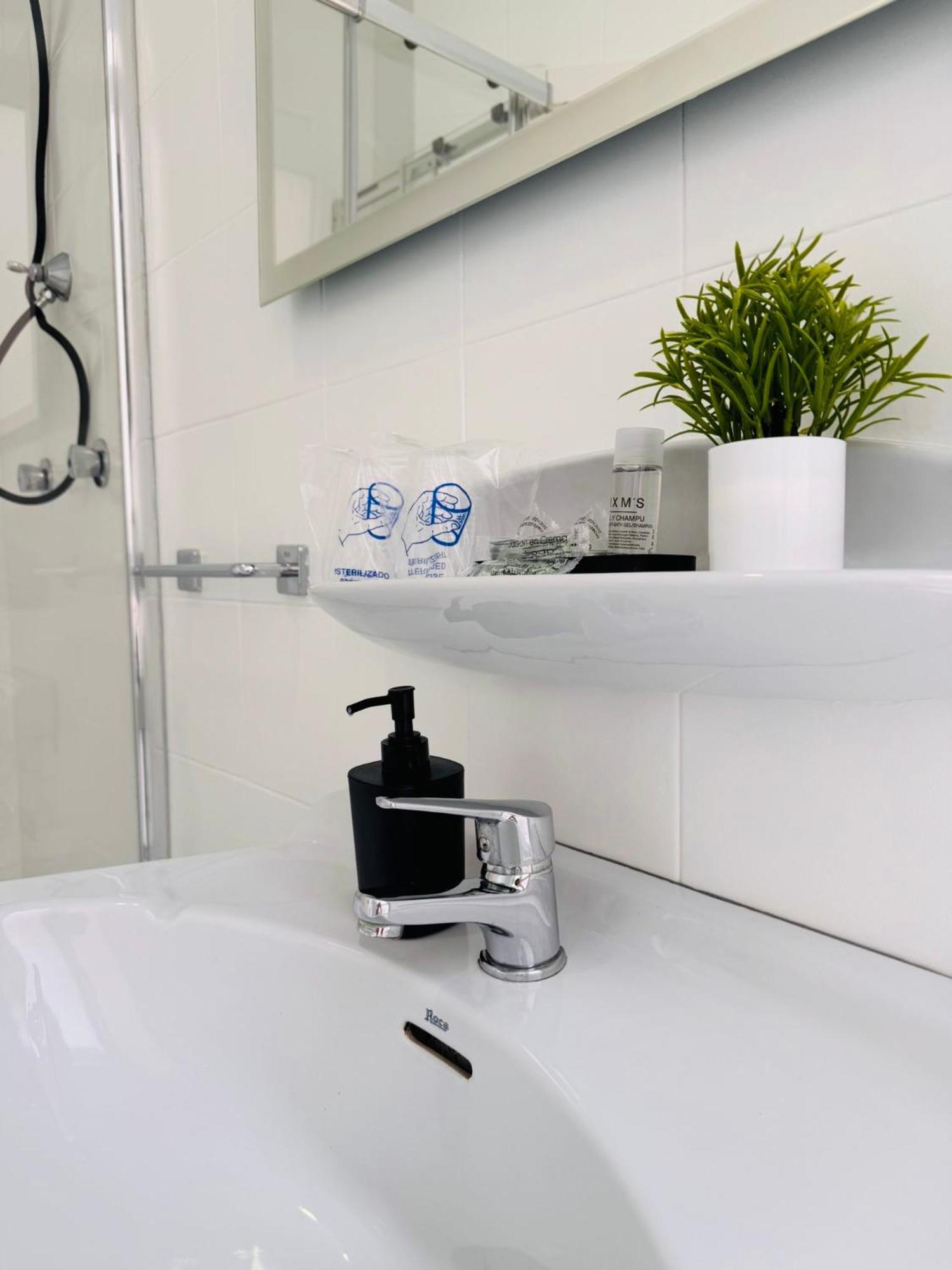 Habitación Individual con baño privado